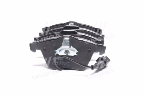 Комплект тормозных колодок из 4 шт. дисков Volkswagen Golf, Passat, Audi A3, Volkswagen EOS, Seat Leon, Volkswagen CC, Skoda Superb REMSA 0964.32