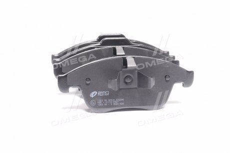 Купить Комплект тормозных колодок из 4 шт. дисков Renault Scenic, Grand Scenic, Latitude, Laguna, Clio, Megane REMSA 1350.00 (фото1) подбор по VIN коду, цена 1422 грн.