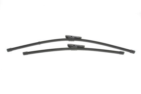 Щетка стеклоочистителя передняя б/к 600x450mm Megane II 2002- Toyota Avensis, Prius RENAULT 7711421438