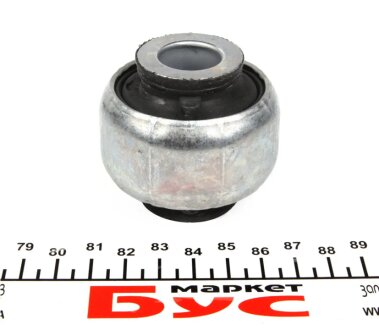 Сайлентблок переднього важеля Trafic/Vivaro 01- (спереду) RENAULT 8200002868