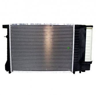Радиатор системы охлаждения BMW E30 SATO TECH r12157