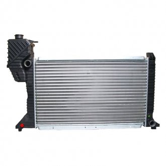 Радиатор системы охлаждения Mercedes W901, W902, W903, W904 SATO TECH r20056
