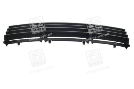 Решітка бамп. середня VW PASSAT B5 00-05 Volkswagen Passat TEMPEST 051 0609 912