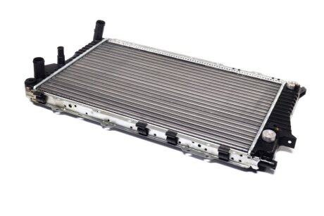 Радіатор охолодження AUDI 100/A6 90-97 (AT) TEMPEST tp.151060477