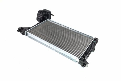 Радіатор охолодження MB SPRINTER 00-06 MT, A/C TEMPEST tp.1562519am