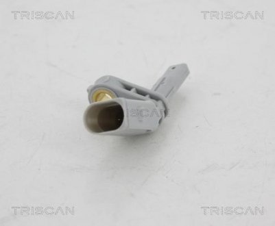 Купити Датчик ABS передній/зад,правий VAG A3/Q3/Q7/Cayyen/Alhambra/Superb/Caddy IV/Golf VII/Passat 2010- TRISCAN 818029120 (фото1) підбір по VIN коду, ціна 430 грн.