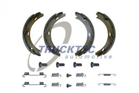 Купить Колодки тормозные Mercedes W124, S124, W116, W126, C124, C207, C238, A124, A207, A238, G-Class, W140, W202, W210, S202, S210 TRUCKTEC 02.35.006 (фото1) подбор по VIN коду, цена 826 грн.