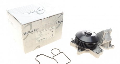 Помпа воды BMW 1/3/5/X1/X3 2.0d 07-15 TRUCKTEC 08.19.200