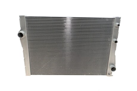 Радиатор охлаждения BMW X5 (E70)/X6 (E71/E72) 3.0d/3.5i/4.0d 07- M57/N55/N57 BMW X5, X6 TRUCKTEC 08.40.145