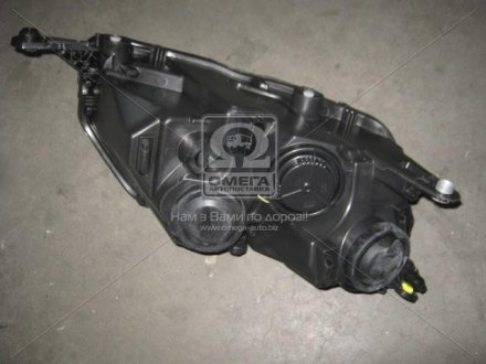 Фара передня в зборі Skoda Rapid TYC 20F132052B