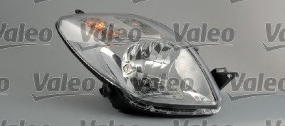 Купить Фара передняя Toyota Yaris Valeo 043047 (фото1) подбор по VIN коду, цена 8308 грн.