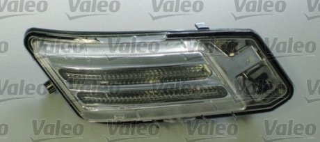 Купить Габаритный фонарь Volvo XC60 Valeo 043897 (фото1) подбор по VIN коду, цена 2367 грн.