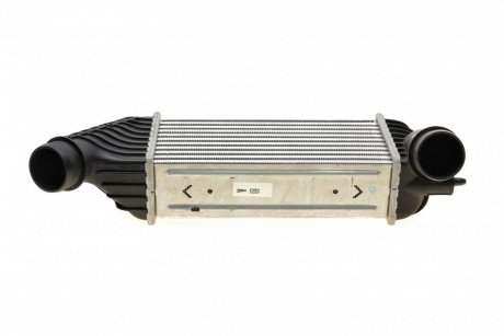 Купить Радиатор (интеркуллер) охлаждения воздуха в системе наддува Citroen C8, Peugeot 807, Citroen Jumpy, Peugeot Expert, Fiat Scudo Valeo 818651 (фото1) подбор по VIN коду, цена 5002 грн.