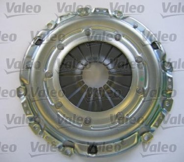 Комплект сцепления D230mm Ford Focus 1.8TDCi 01-, Mondeo III 2.016 Ford Mondeo, Focus, Connect, Transit Valeo 826491