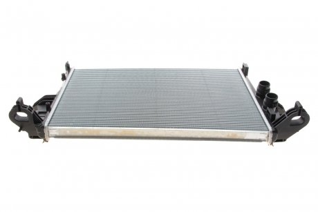 Купить Радиатор охлаждения Iveco Daily 2.2/3.0 11- Van Wezel 28002126 (фото1) подбор по VIN коду, цена 6010 грн.